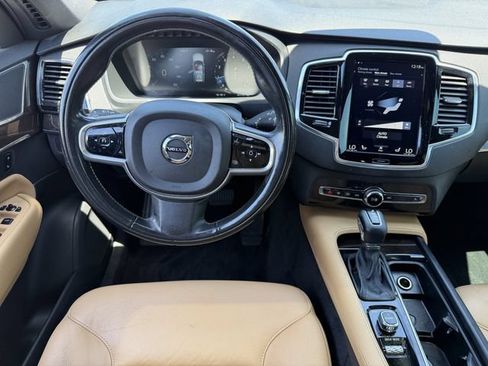 Used 2017 Volvo XC90 T6 Momentum w/ Vision Package AWD/4WD image 12