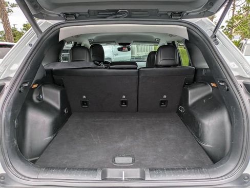 Certified 2023 Jeep Cherokee Altitude Lux AWD/4WD image 8