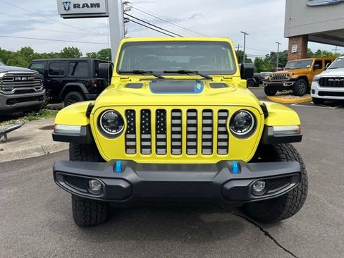Used 2023 Jeep Wrangler Unlimited Rubicon 4xe w/ Cold Weather Group AWD/4WD image 38