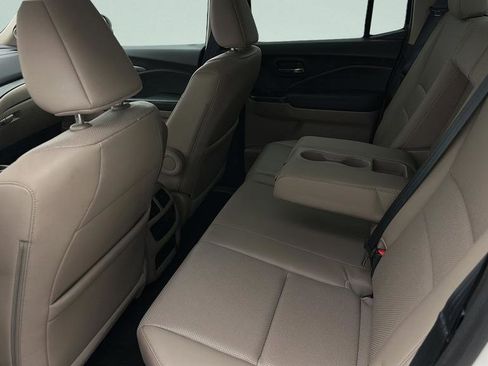 Used 2017 Honda Ridgeline RTL-T image 11