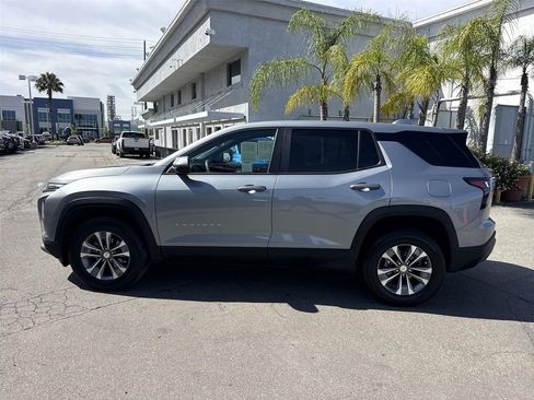 Used 2025 Chevrolet Equinox LT FWD image 6