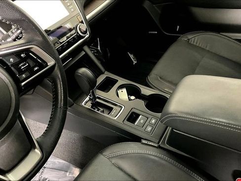 Used 2018 Subaru Outback 2.5i Limited image 17