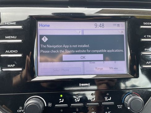 Used 2020 Toyota Camry LE FWD image 9