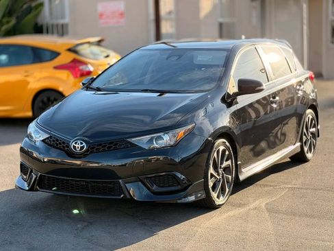 Used 2017 Toyota Corolla iM FWD image 5