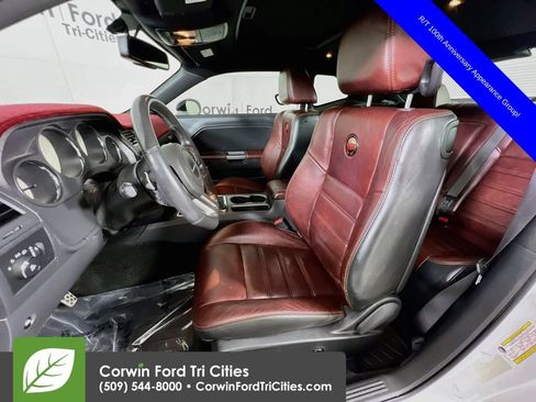 Used 2014 Dodge Challenger R/T RWD image 22