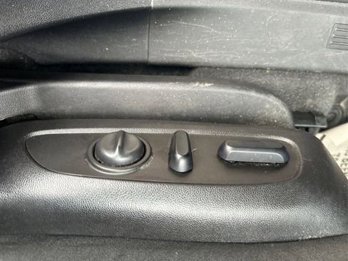Used 2018 Chevrolet Equinox LT AWD/4WD image 32
