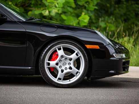 Used 2005 Porsche 911 Carrera S image 10