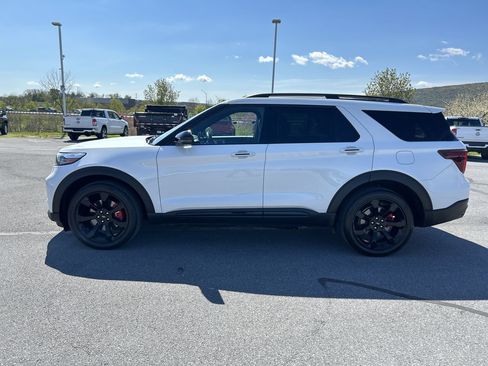 Used 2023 Ford Explorer ST w/ Equipment Group 401A AWD/4WD image 4