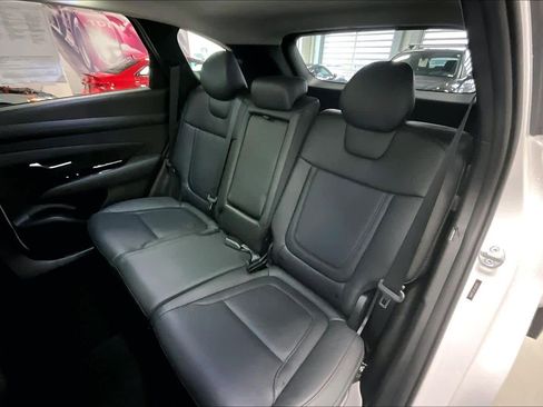 Used 2025 Hyundai Tucson Limited image 27