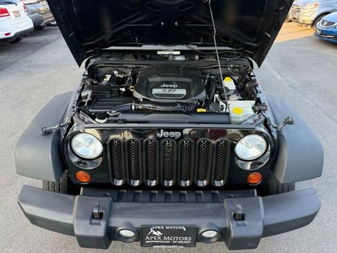 Used 2013 Jeep Wrangler Unlimited Sport AWD/4WD image 44