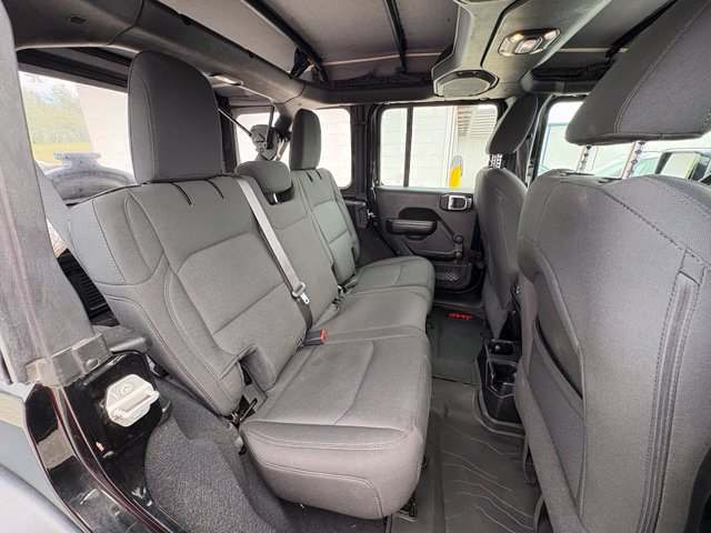 Used 2021 Jeep Wrangler Unlimited Sport AWD/4WD image 25