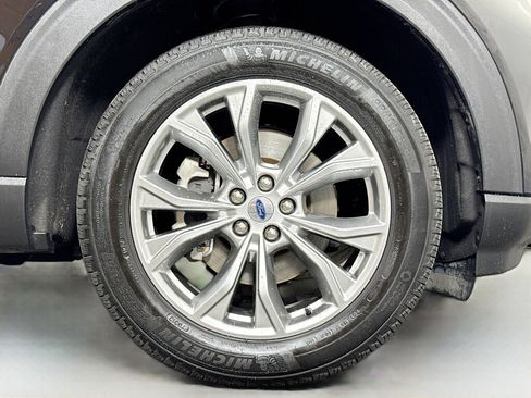 Used 2023 Ford Explorer XLT w/ Equipment Group 202A image 45