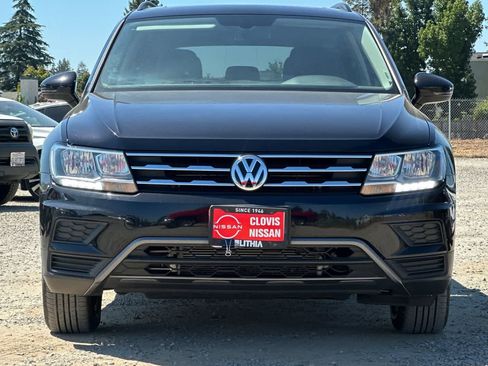 Used 2021 Volkswagen Tiguan SE w/ Panoramic Sunroof Package AWD/4WD image 11