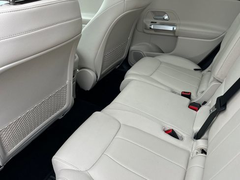 Certified 2021 Mercedes-Benz GLB 250 4MATIC image 12