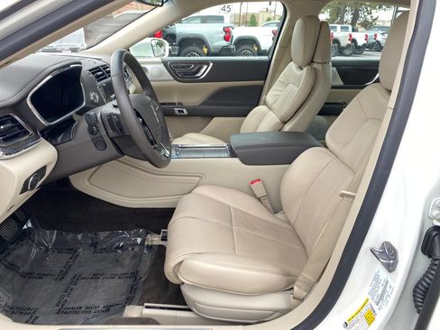 Used 2020 Lincoln Continental Reserve w/ Luxury Package AWD/4WD image 9