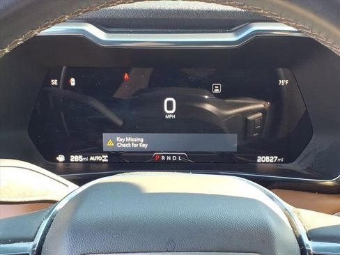 Used 2024 GMC Canyon AT4 w/ Canyon Safety Plus Package image 20