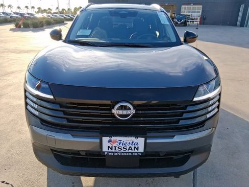 New 2026 Nissan Kicks SV w/ SV Premium Package image 2