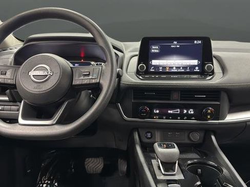 Used 2024 Nissan Rogue SV AWD/4WD image 10