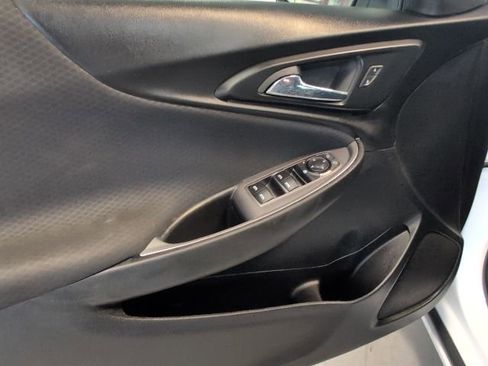 Used 2022 Chevrolet Malibu LT FWD image 14