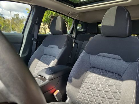 Certified 2025 Nissan Kicks SV w/ SV Premium Package image 30