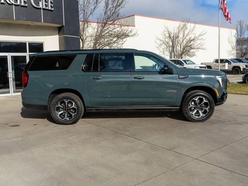 New 2026 GMC Yukon XL AT4 w/ AT4 Premium Plus Package image 8