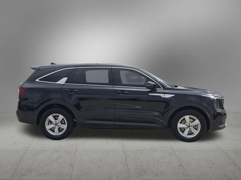 Certified 2024 Kia Sorento LX FWD image 7