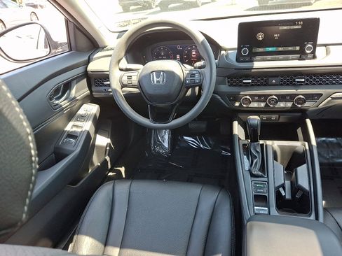 Used 2023 Honda Accord EX image 10
