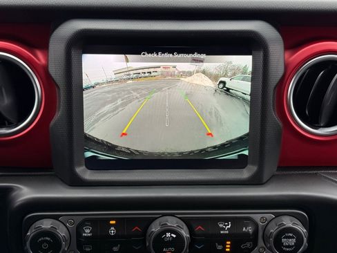 Used 2021 Jeep Wrangler Unlimited Rubicon w/ Uconnect 4C Nav & Sound Group image 26