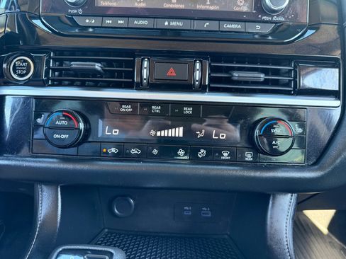 Used 2022 Nissan Pathfinder SV FWD image 33