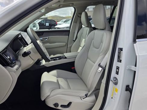 New 2026 Volvo XC90 T8 Ultra w/ Protection Package Premier image 13