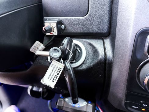 Used 2020 RAM 1500 Tradesman w/ Chrome Plus Package AWD/4WD image 35