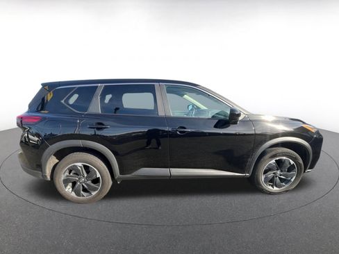 Used 2025 Nissan Rogue SV image 8