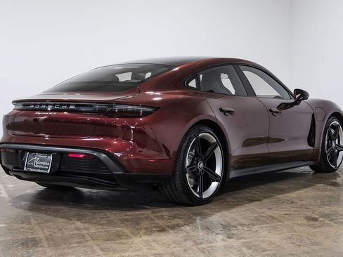 Used 2021 Porsche Taycan 4S w/ Premium Package image 7