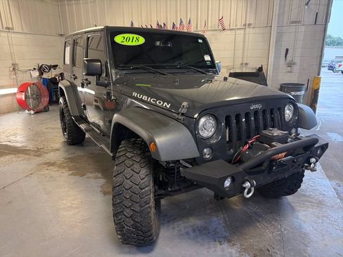 Used 2018 Jeep Wrangler Unlimited Rubicon w/ Cold Weather Group AWD/4WD image 13