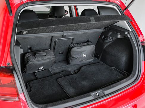 Used 2015 Volkswagen Golf SE image 45