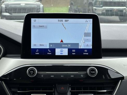 Used 2022 Ford Escape SE w/ SE Sport Appearance Package AWD/4WD image 9