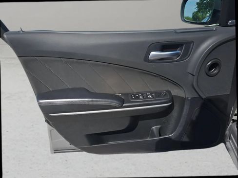 Used 2023 Dodge Charger SXT RWD image 9