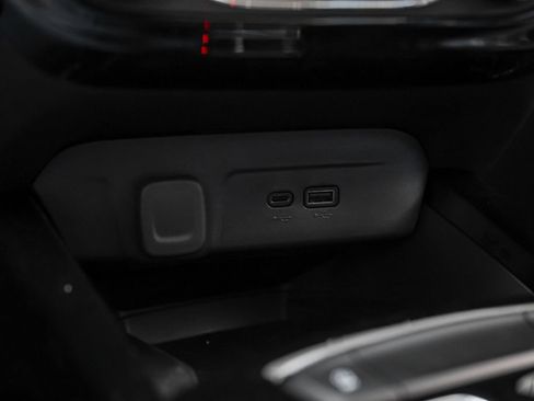 Used 2026 Chevrolet Trax LT w/ Sunroof Package FWD image 26