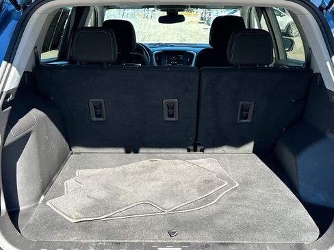 Used 2024 GMC Terrain SLE image 18