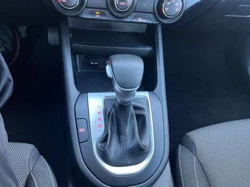 Used 2024 Kia Forte LXS FWD image 38