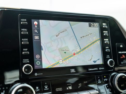 Used 2020 Toyota Highlander Limited AWD/4WD image 34