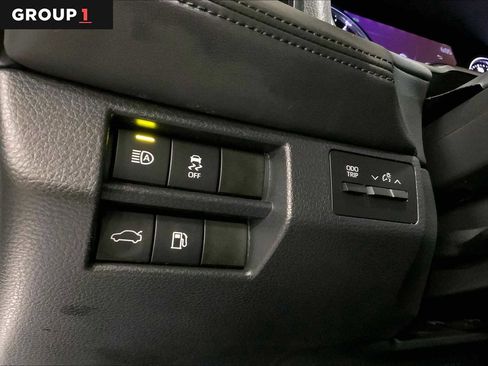 Used 2020 Toyota Avalon XSE w/ Carpet Mat Package image 35