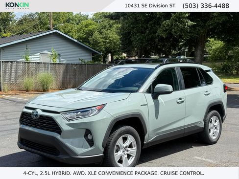 Used 2020 Toyota RAV4 XLE w/ Convenience Package AWD/4WD image 1