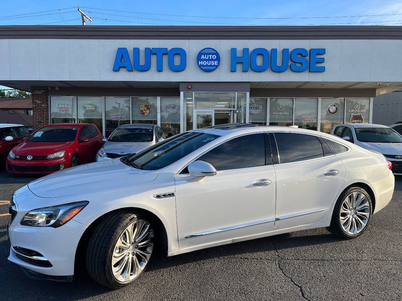 Used 2017 Buick LaCrosse Premium w/ Sun and Shade Package FWD image 1