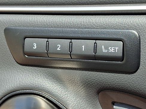 Certified 2025 Lexus ES 300h w/ Technology Package FWD image 28