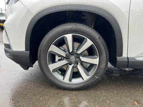 New 2025 Honda Pilot Touring image 28