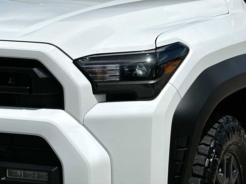 Used 2026 Toyota 4Runner SR5 AWD/4WD image 16