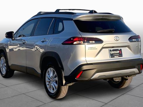 Used 2026 Toyota Corolla Cross LE image 11