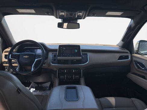 Used 2023 Chevrolet Suburban Premier AWD/4WD image 35