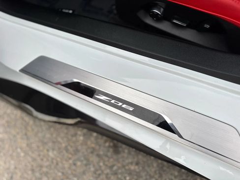Used 2024 Chevrolet Corvette Z06 RWD image 36